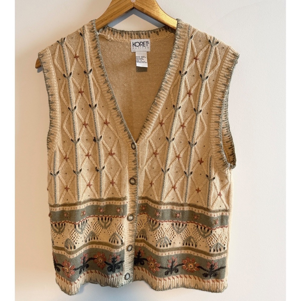Koret Embroidered Sweater Vest Cottagecore Grandmacore Floral‎ Button Front Med